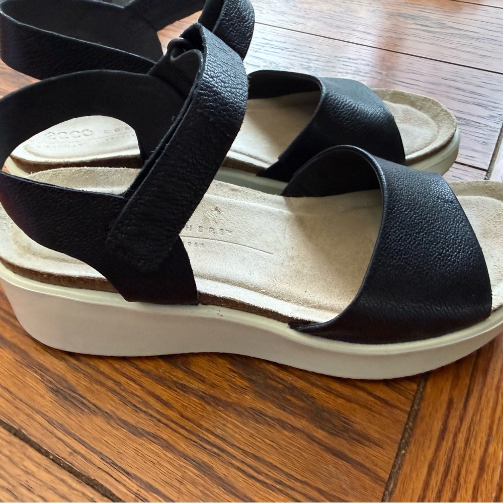 ECCO Black Pebbled Leather Flowt Wedge Cork Sandal | Women's Size EU 39